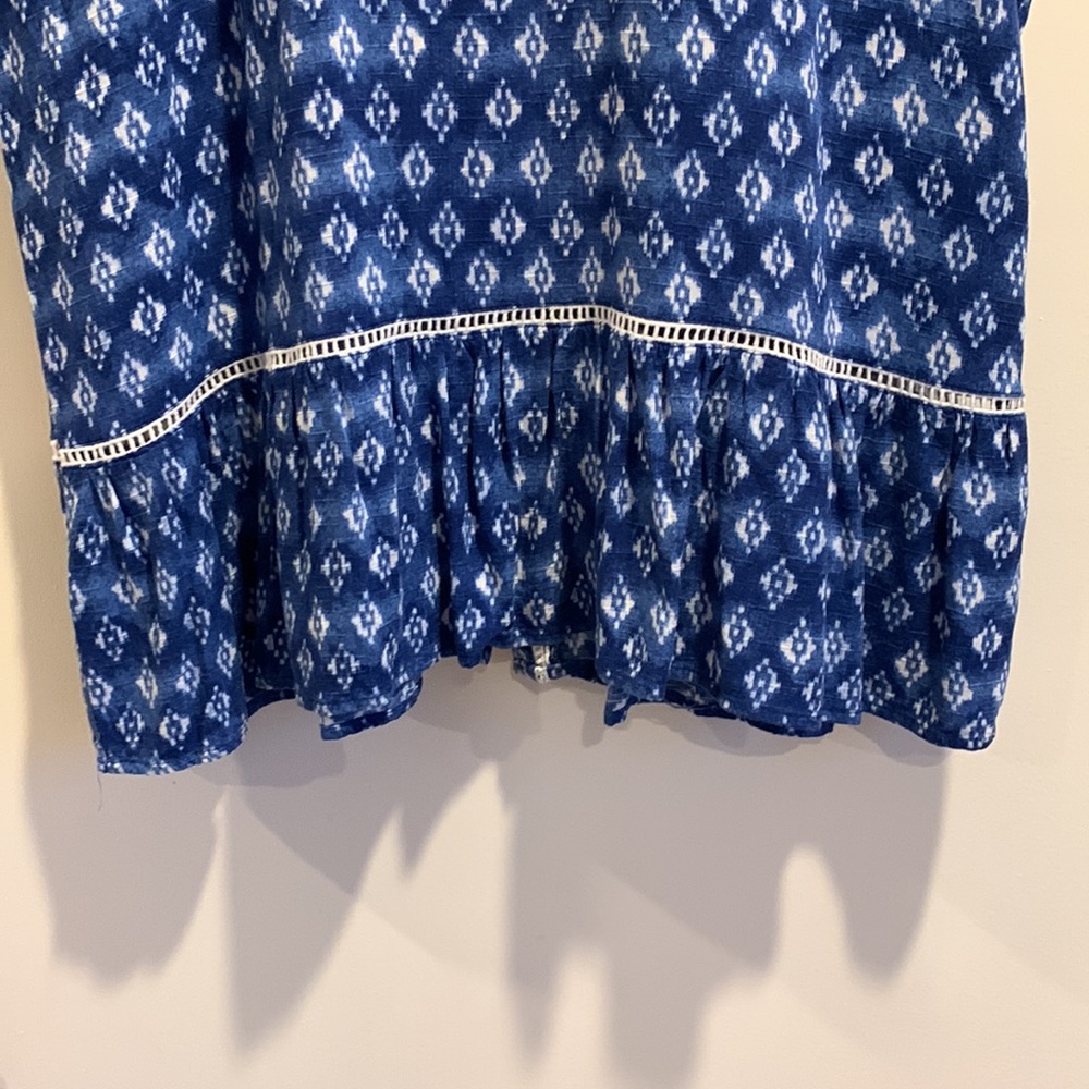 Printed Cap Sleeve Button Down Shirt - Picture 4 of 5